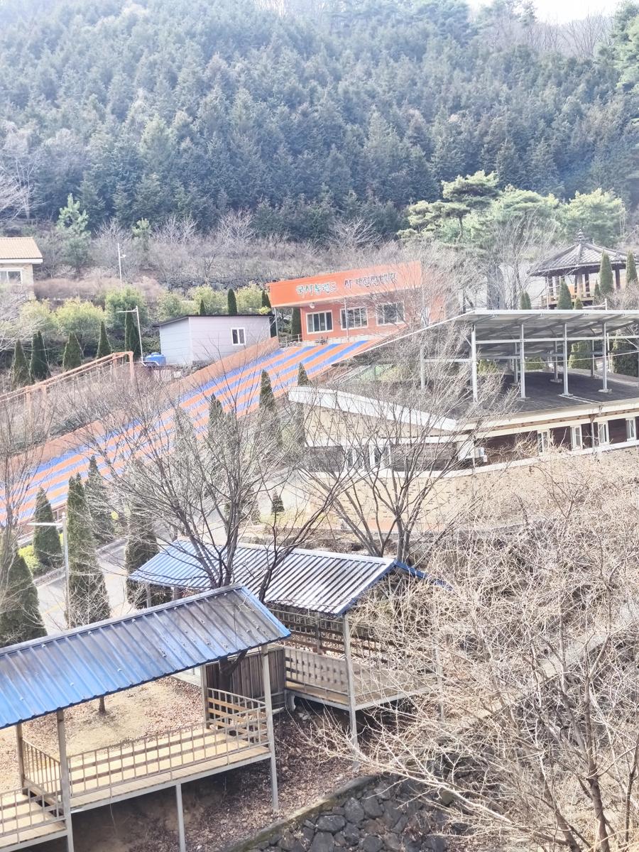 옥곡 국사봉랜드 산책 그리고 간식리뷰: 옥곡 국사봉랜드 시설 전경 (View of Okgok Guksabong Land facilities)